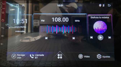 Android 9 pulgadas 2 din 2GB  RAM x 32GB ,Waze, Netflix , You Tube